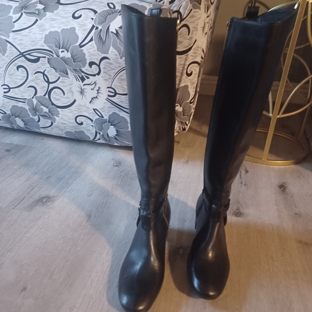 Tory Burch black leather tall riding boots 6M.